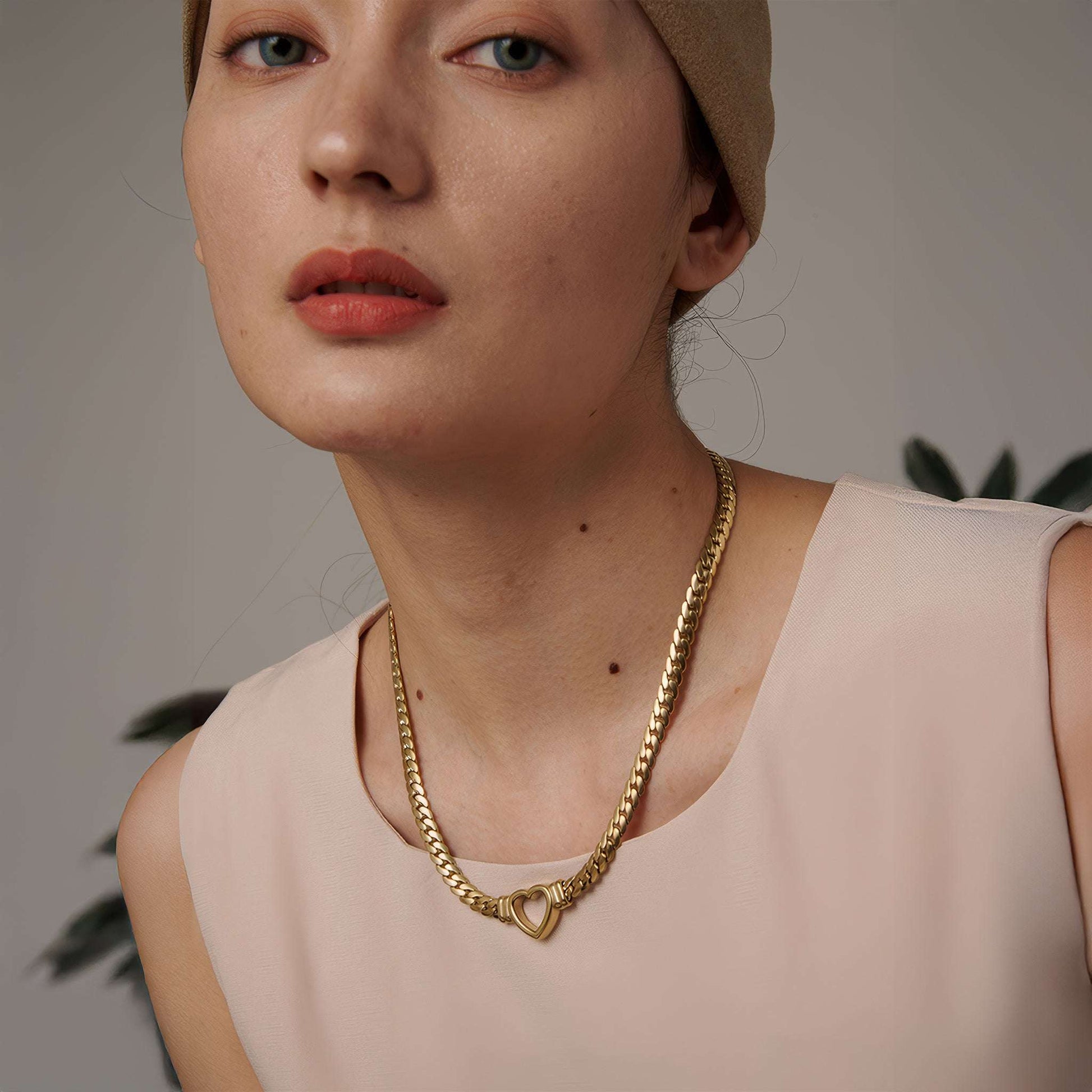 AMORE Heart Link Necklace - Gold - Side View - Ohh Glam