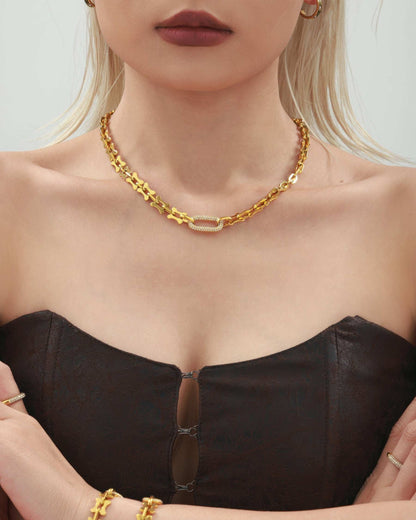 AVALON Crystal Link Necklace - Gold - Detail View - Ohh Glam