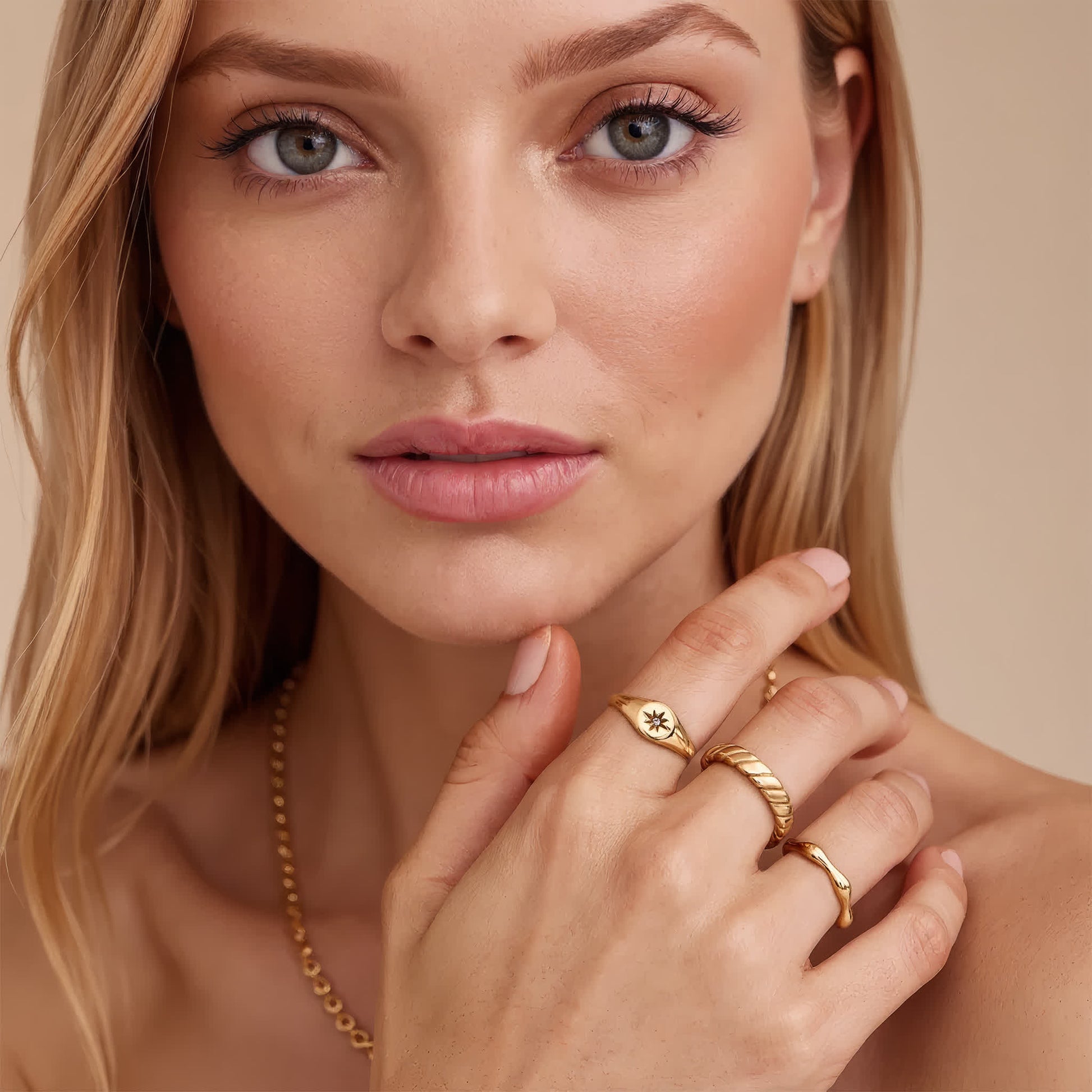 BRAID Chevron Band Ring - Silver - Detail View - Ohh Glam