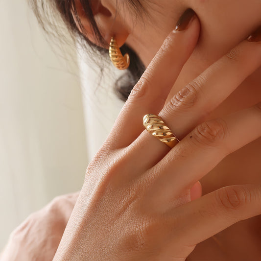 CROISSANT Dome Ring - Ohh Glam