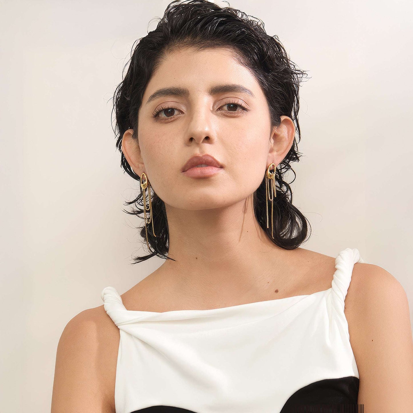 Cascade Chain Drop Earrings - Gold - Detail View - Ohh Glam
