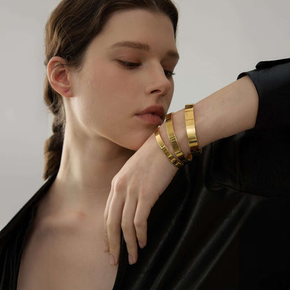 Verona Classic Bangle | Large Fit - Gold - Side View - Ohh Glam