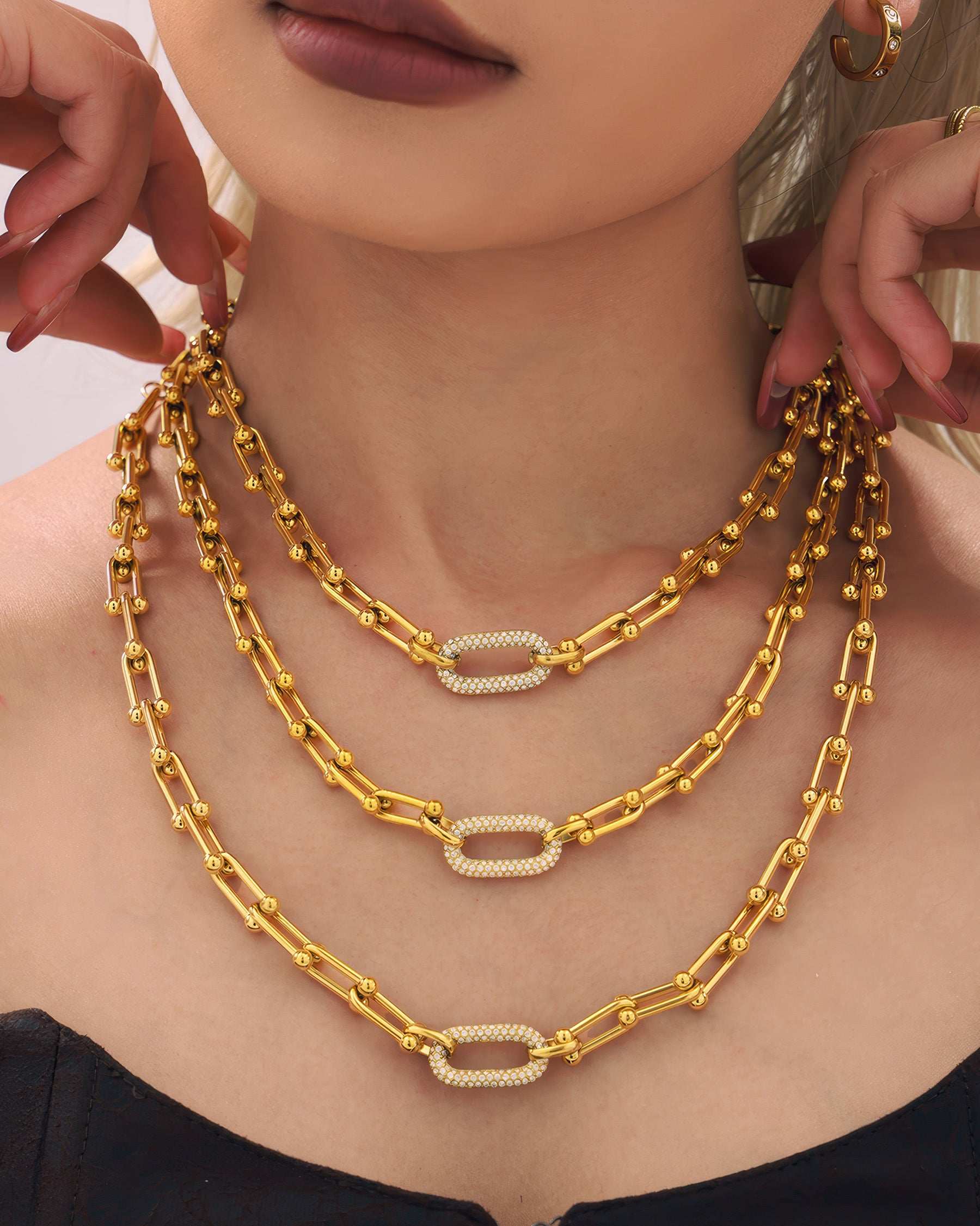 EMPIRE Crystal Link Necklace - Gold - Additional View - Ohh Glam