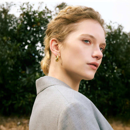 U-Shape Hoop Earrings - Gold - Detail View - Ohh Glam