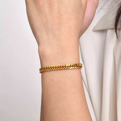 LEGACY Cuban Link Bracelet - Gold - Detail View - Ohh Glam