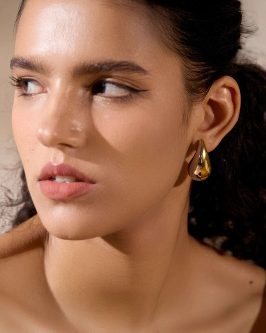 TEARDROP Statement Studs - Ohh Glam