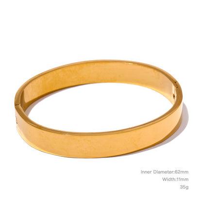 Verona Classic Bangle | Large Fit - Gold - Additional View - Ohh Glam