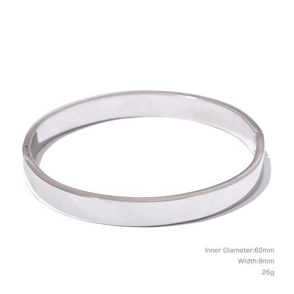 Verona Classic Bangle | Large Fit - Gold - Additional View - Ohh Glam
