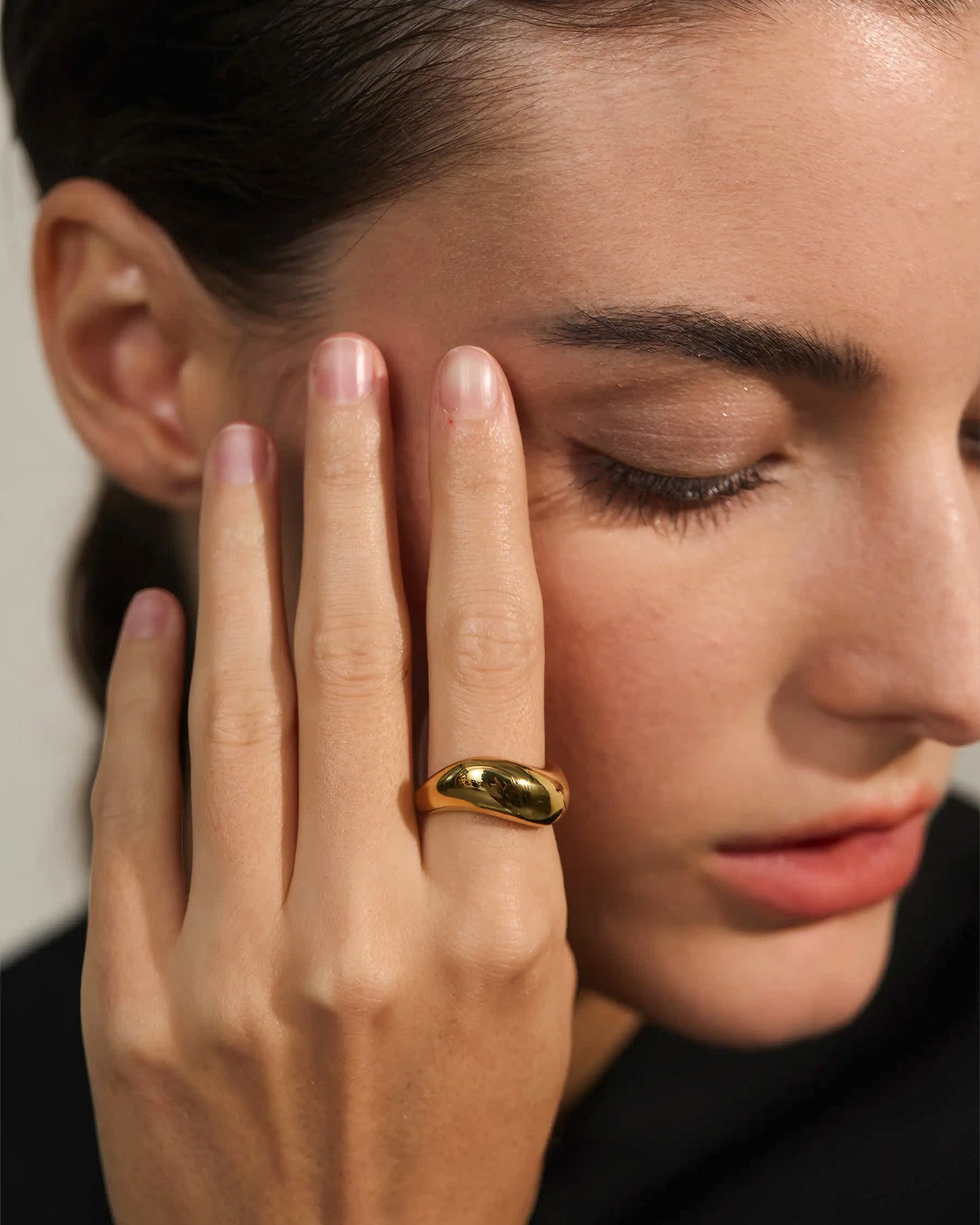 WAVE Sculptural Ring - Gold - Detail View - Ohh Glam