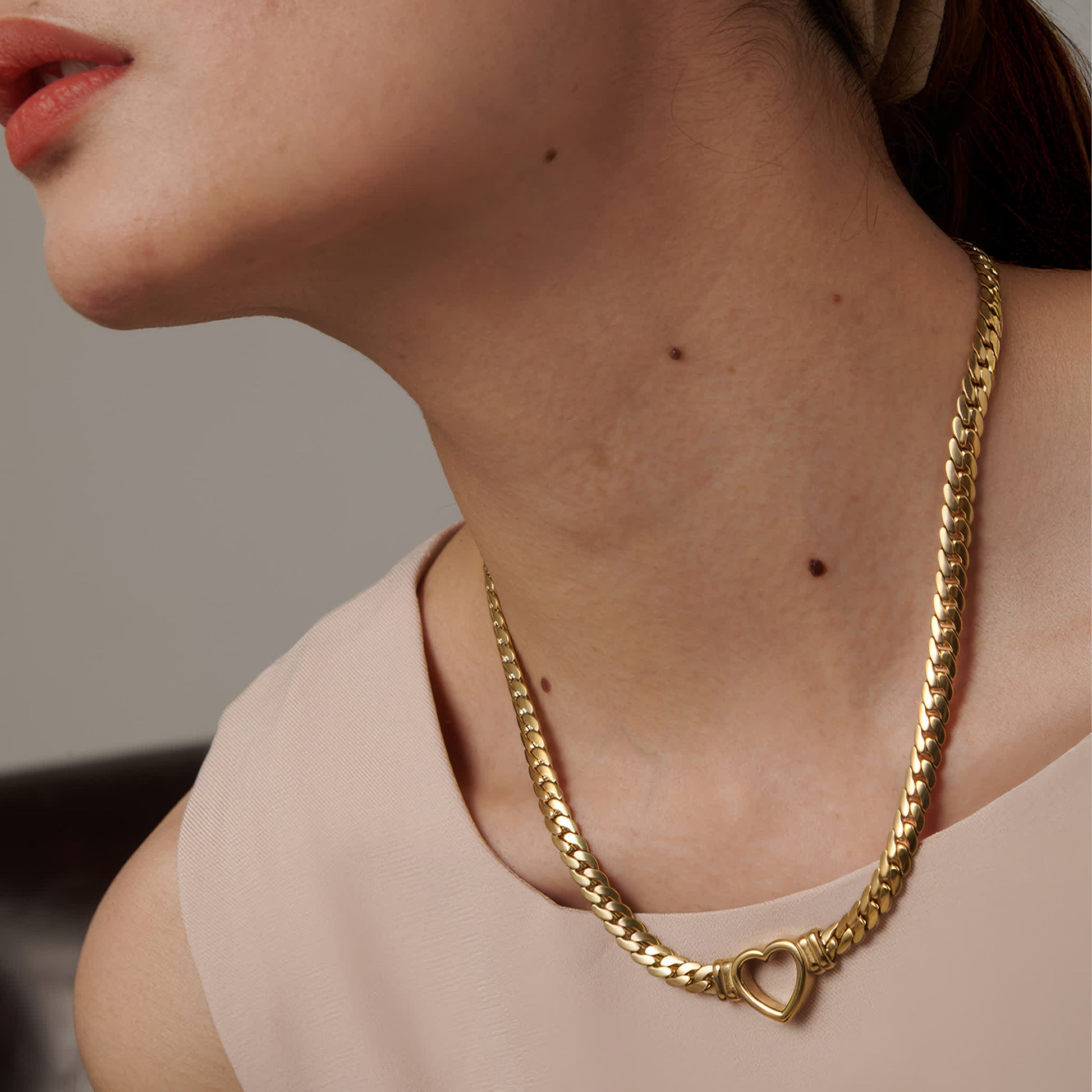 AMORE Heart Link Necklace - Gold - Additional View - Ohh Glam