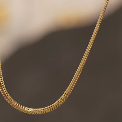SELENA Snake Chain Bracelet - Gold - Detail View - Ohh Glam